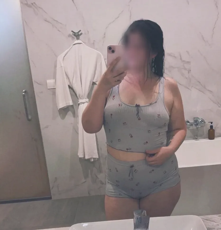 Johanna, 27