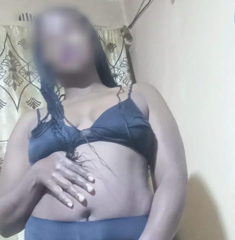 Linda, 32