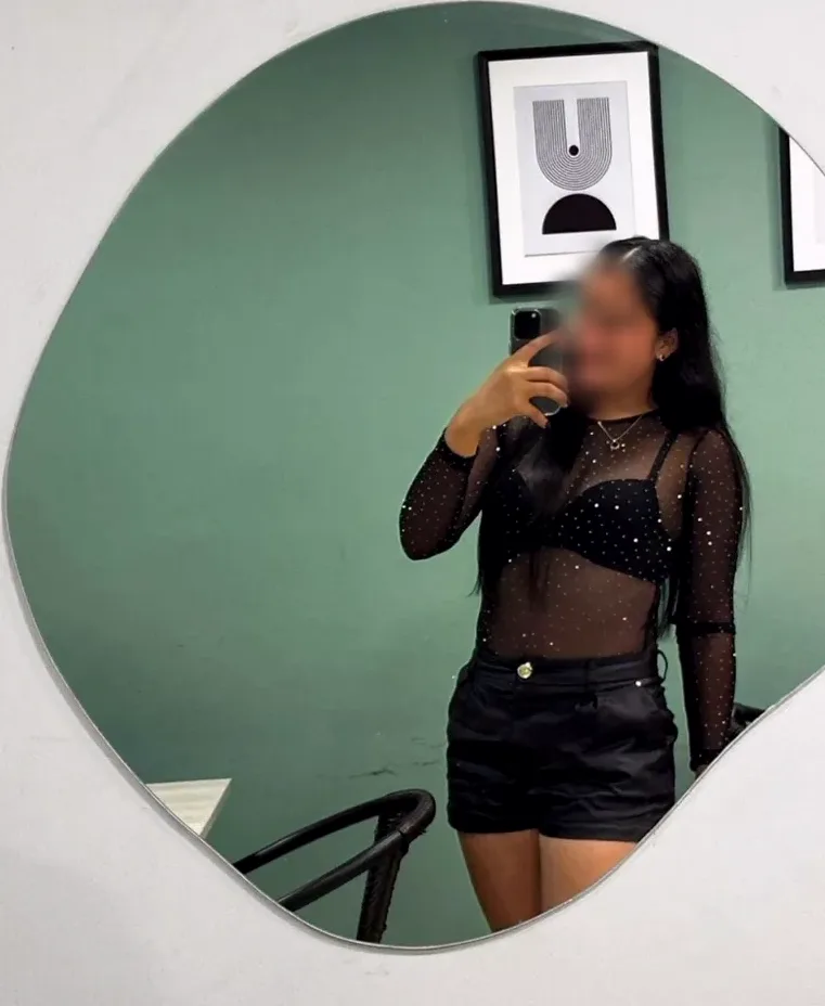 Maja, 24