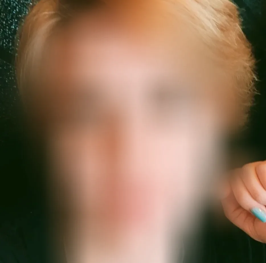 Rebecca, 26